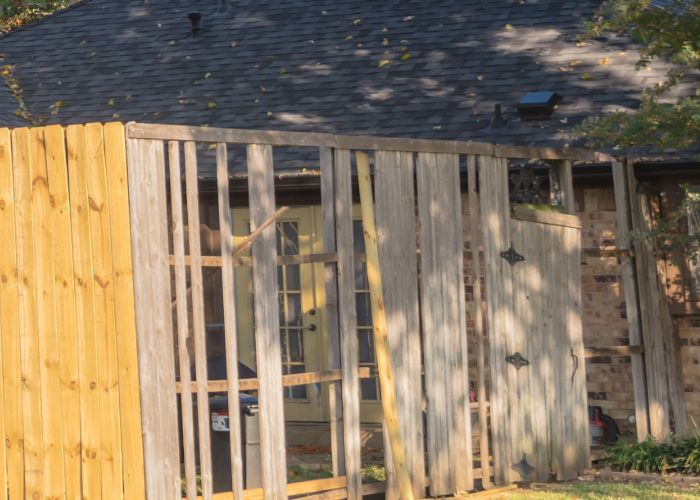 fence repair companies complete job